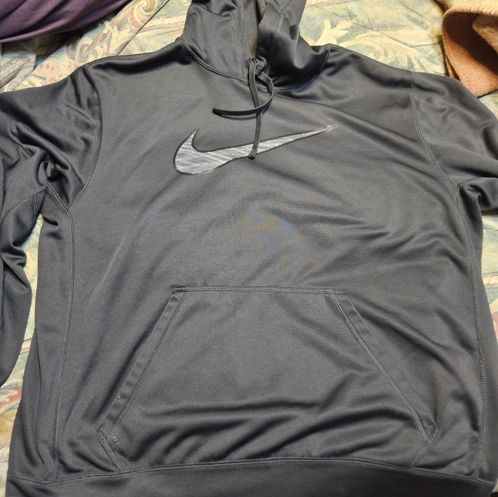Men's Nike Thermal Fit Hooded Sweat Shirt